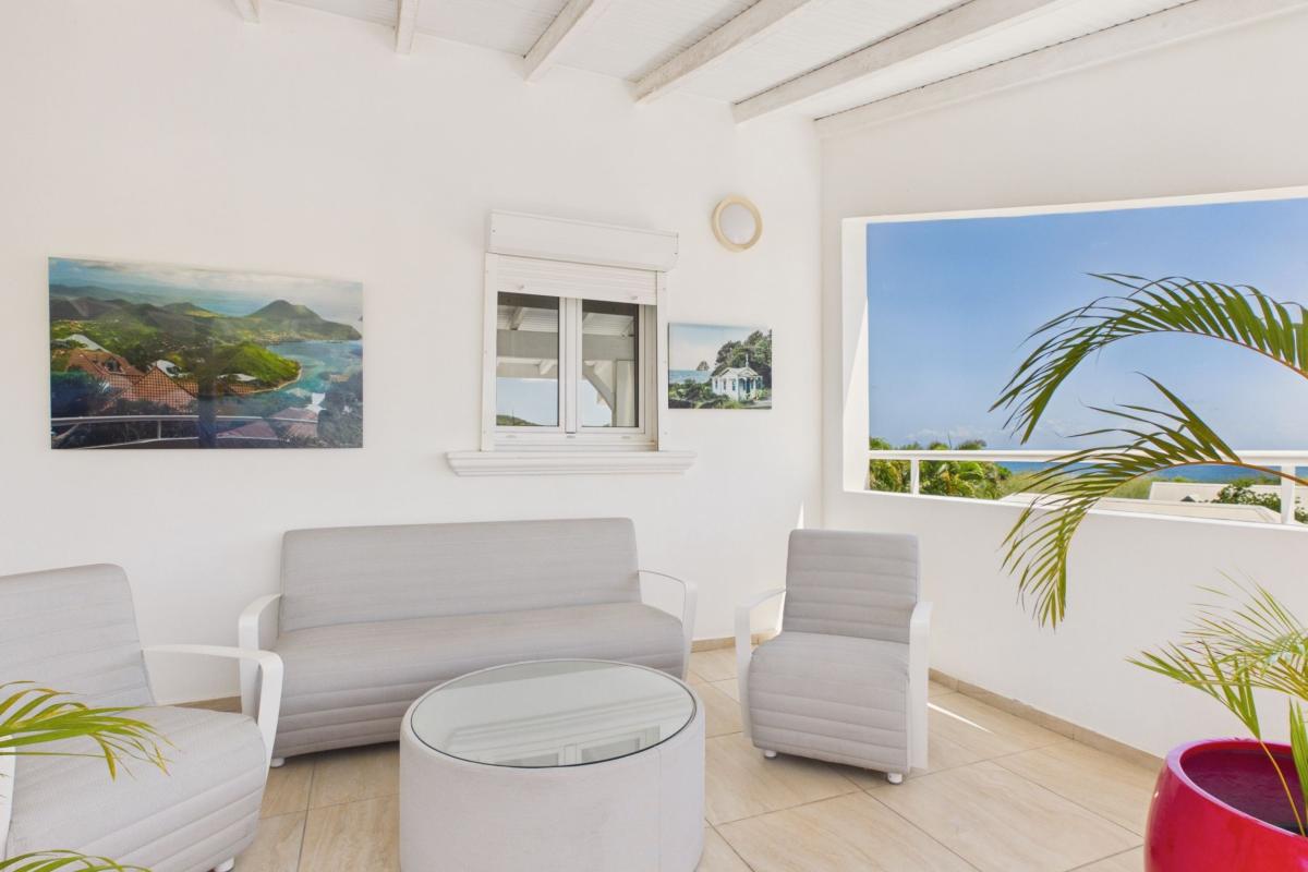 Location sainte luce 10 personnes 5 chambres -salon exterieur terrasse étage